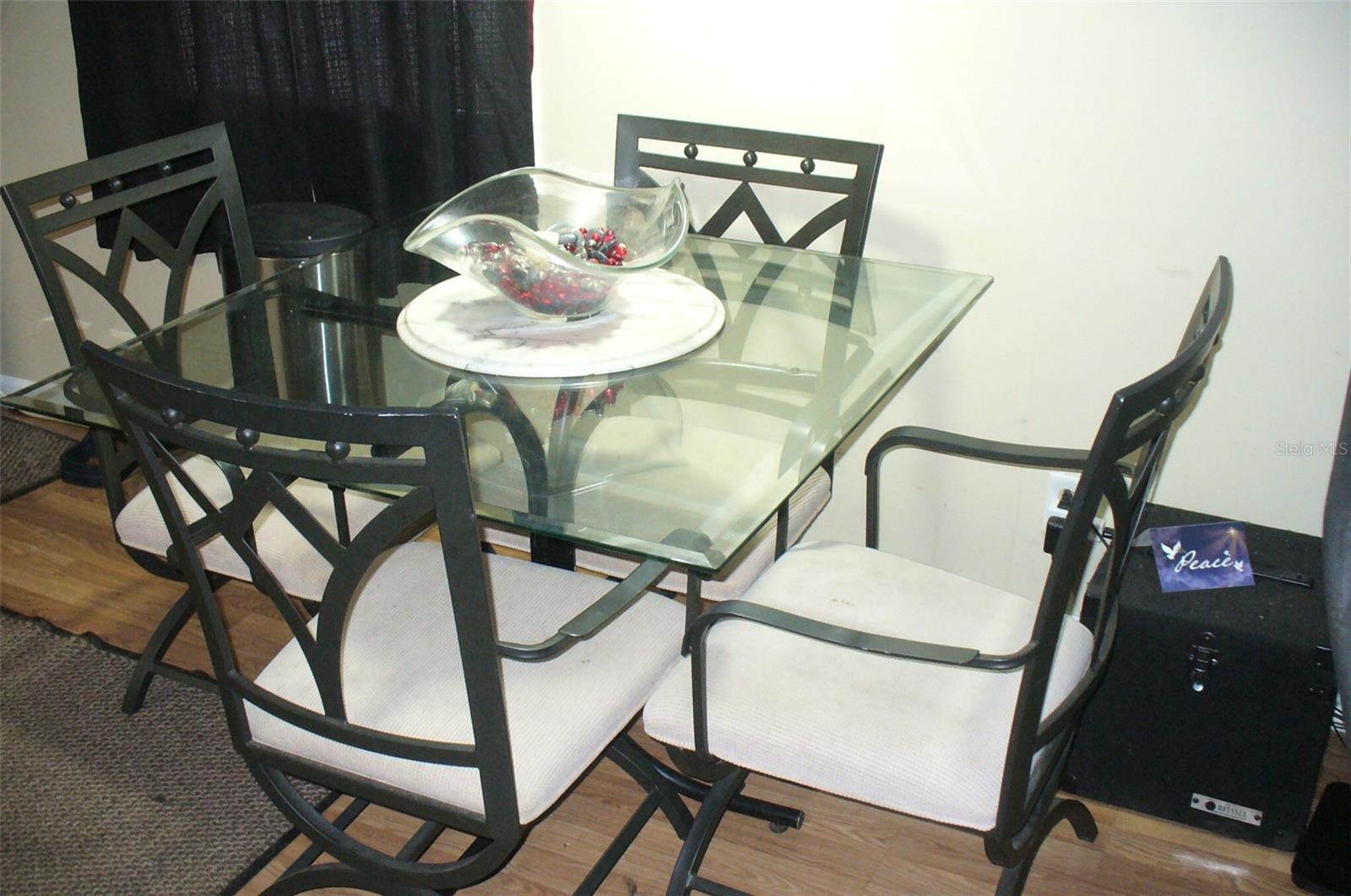 Listing photo id 12 for 7801 34th Avenue N 2