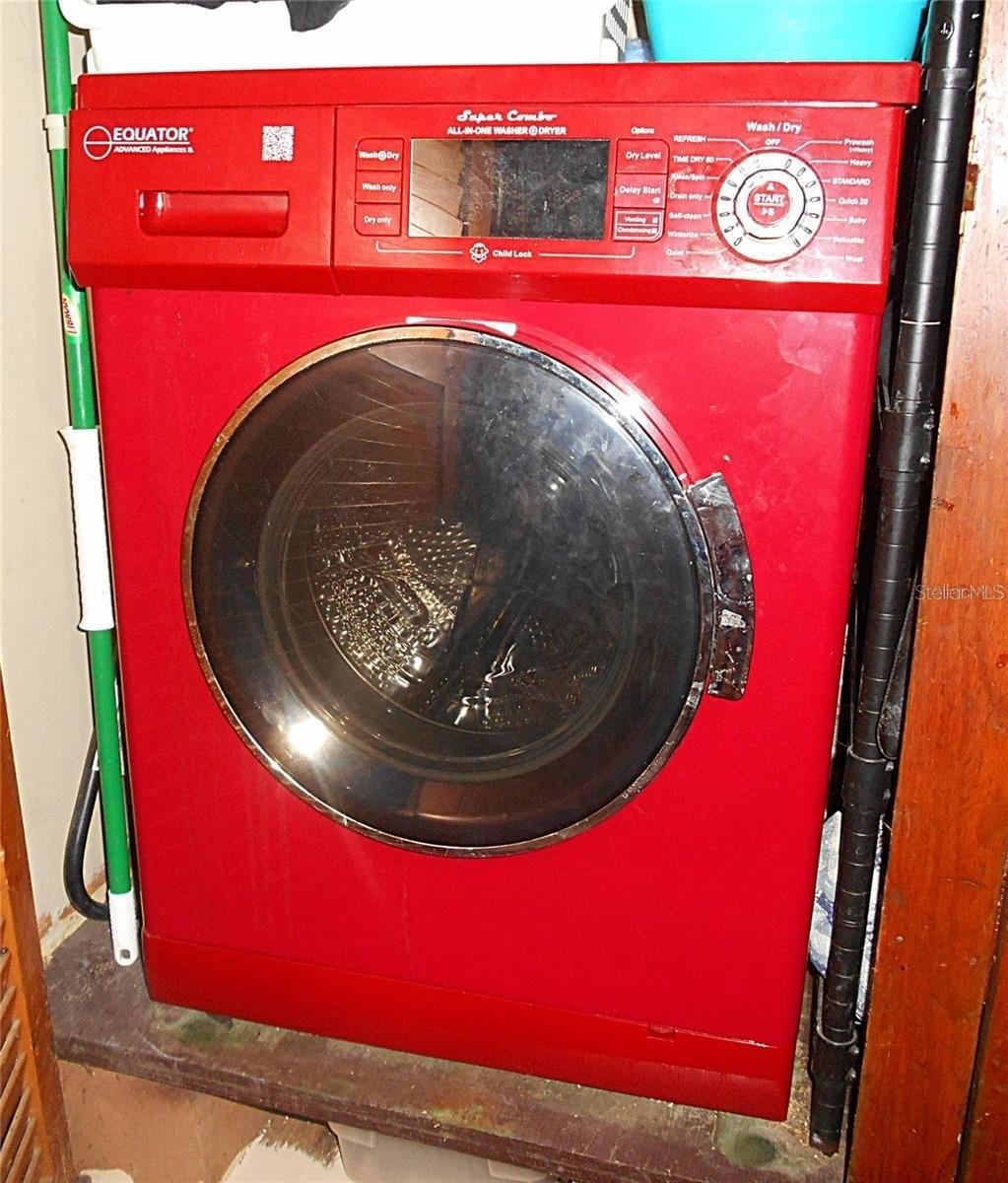 Listing photo id 18 for 7801 34th Avenue N 2