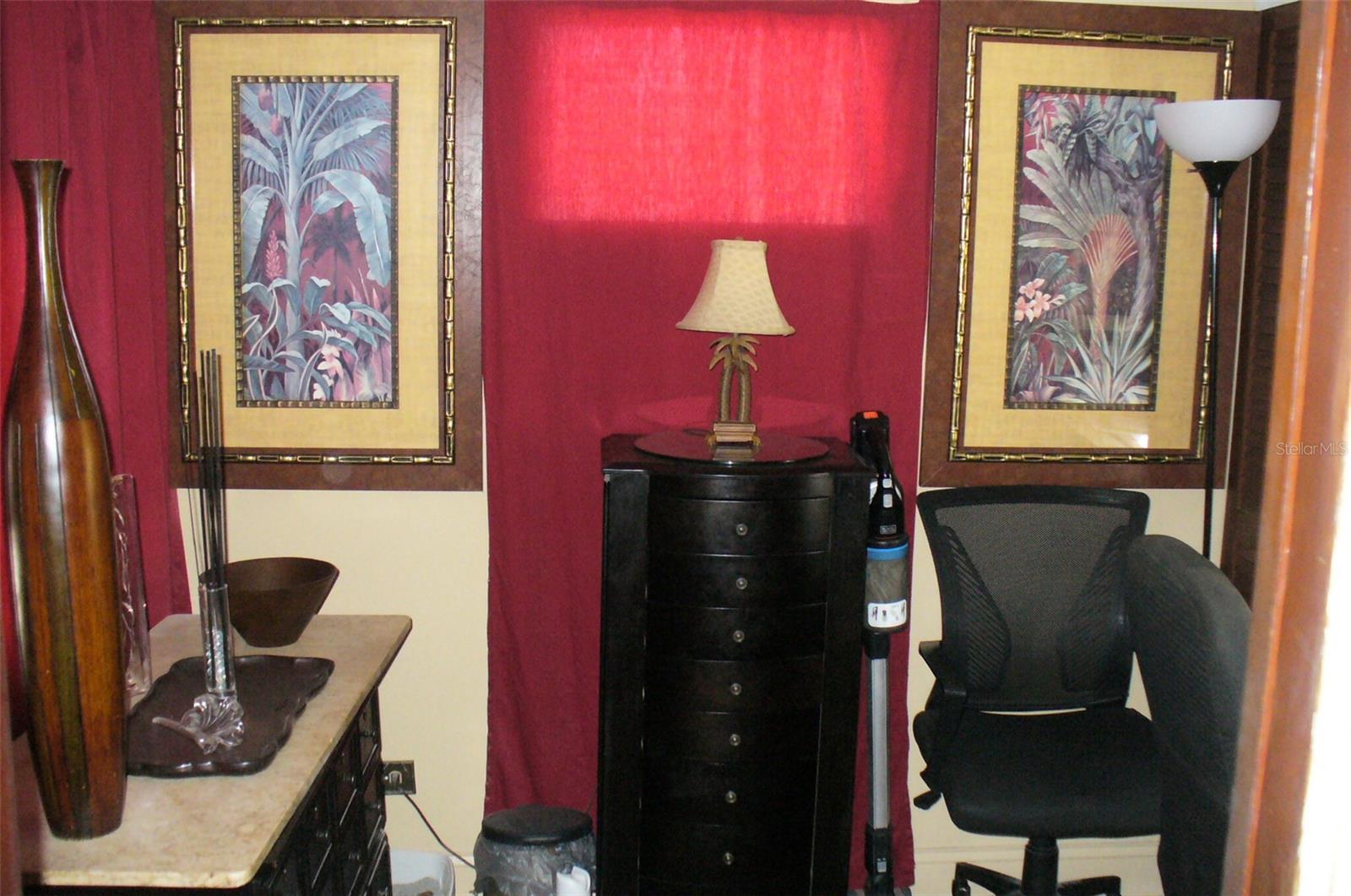 Listing photo id 19 for 7801 34th Avenue N 2