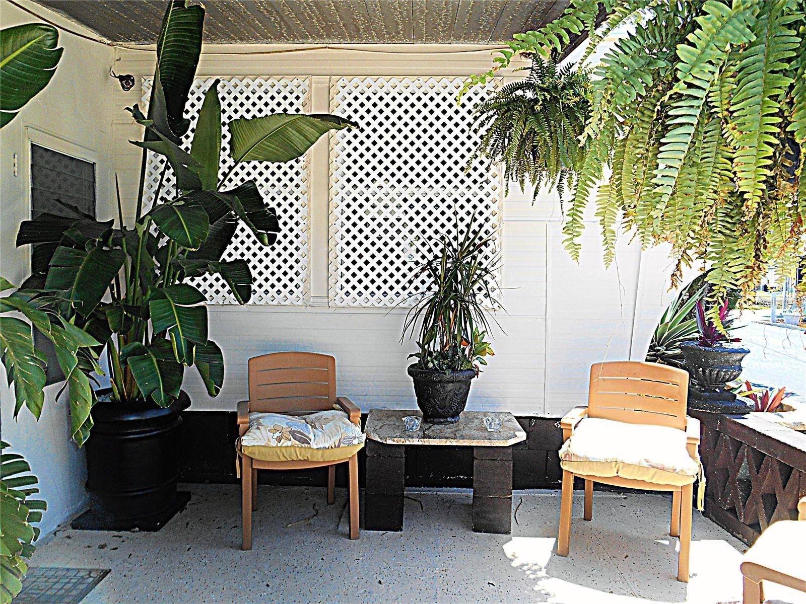 Listing photo id 1 for 7801 34th Avenue N 2