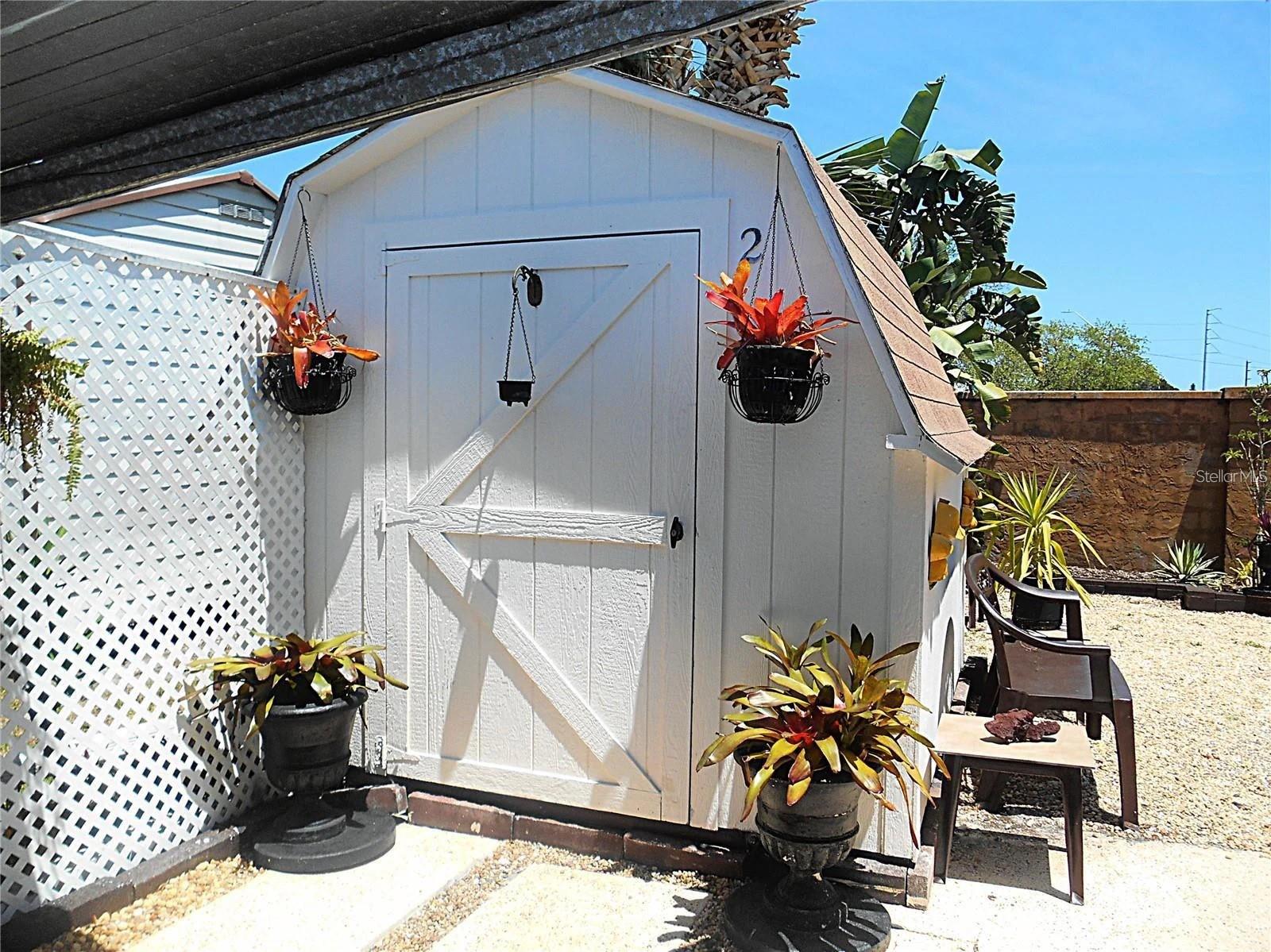 Listing photo id 4 for 7801 34th Avenue N 2