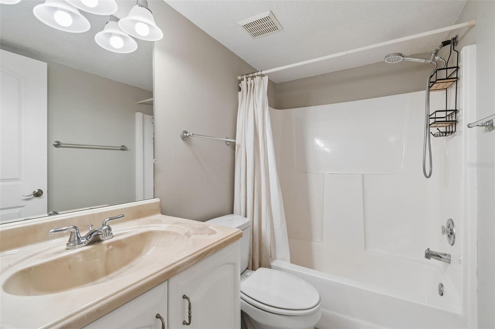 Image 36 of 99 For 900 Cove Cay Drive 5f