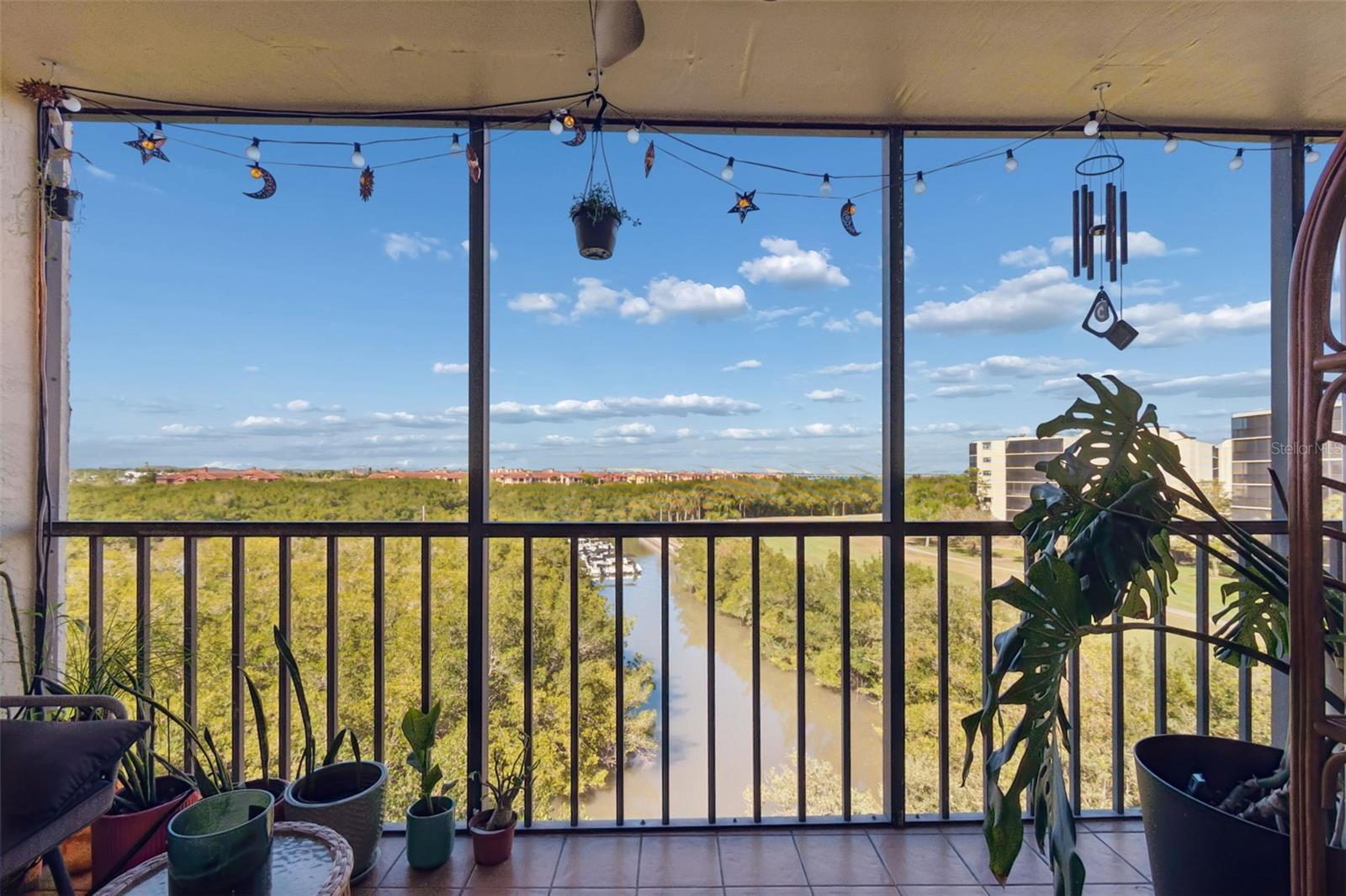 Image 43 of 99 For 900 Cove Cay Drive 5f