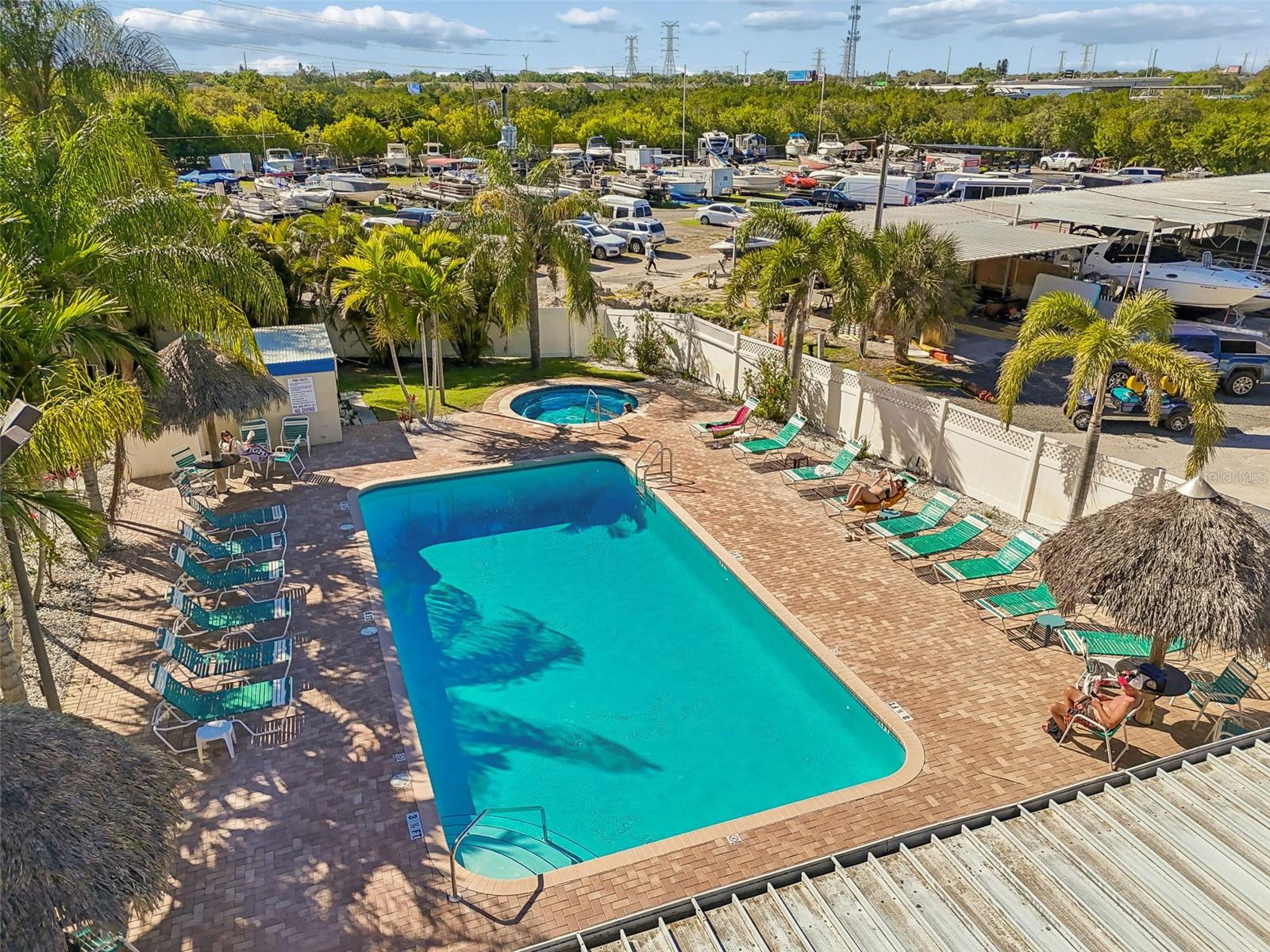 Image 54 of 99 For 900 Cove Cay Drive 5f