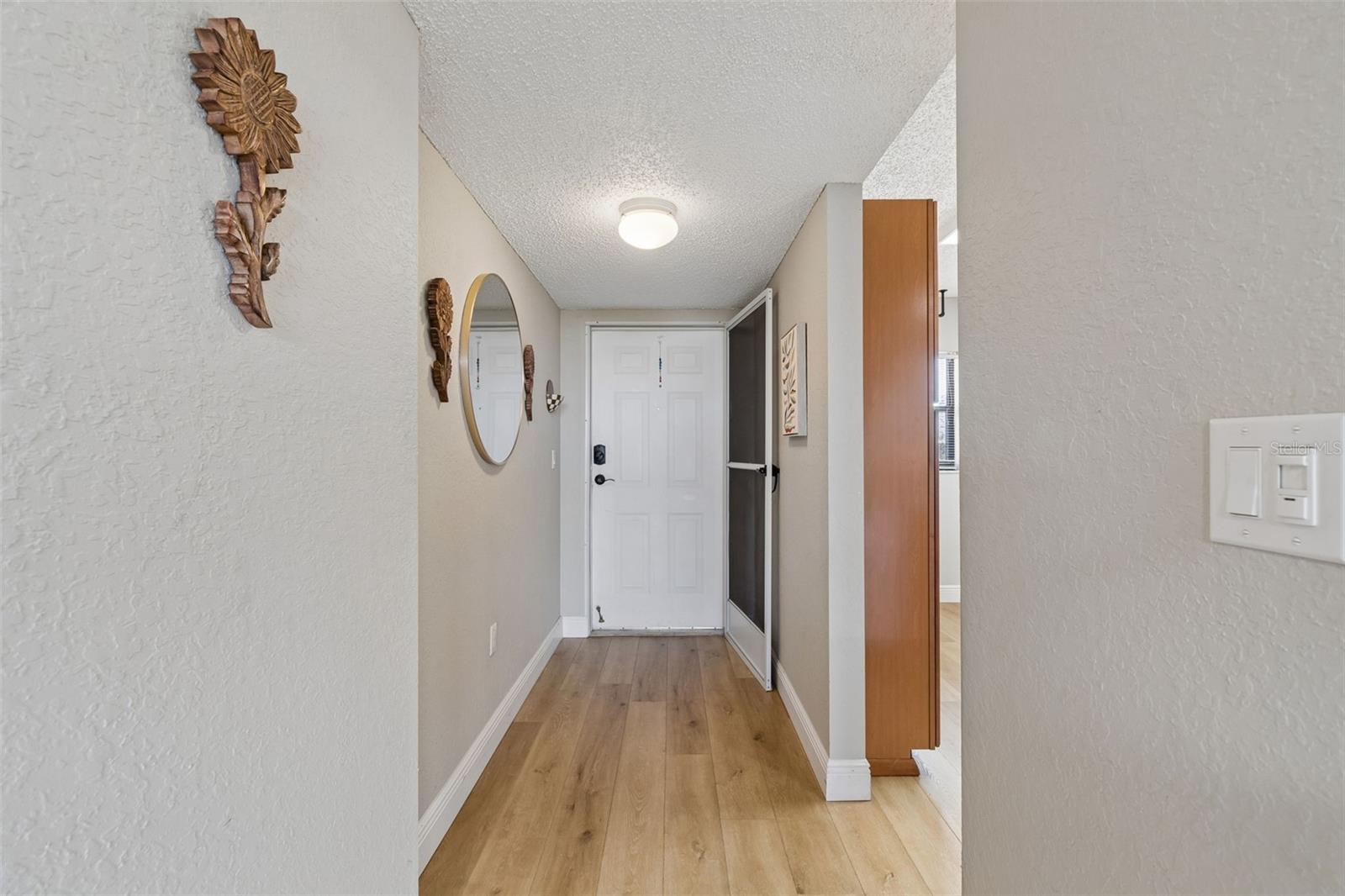 Image 8 of 99 For 900 Cove Cay Drive 5f