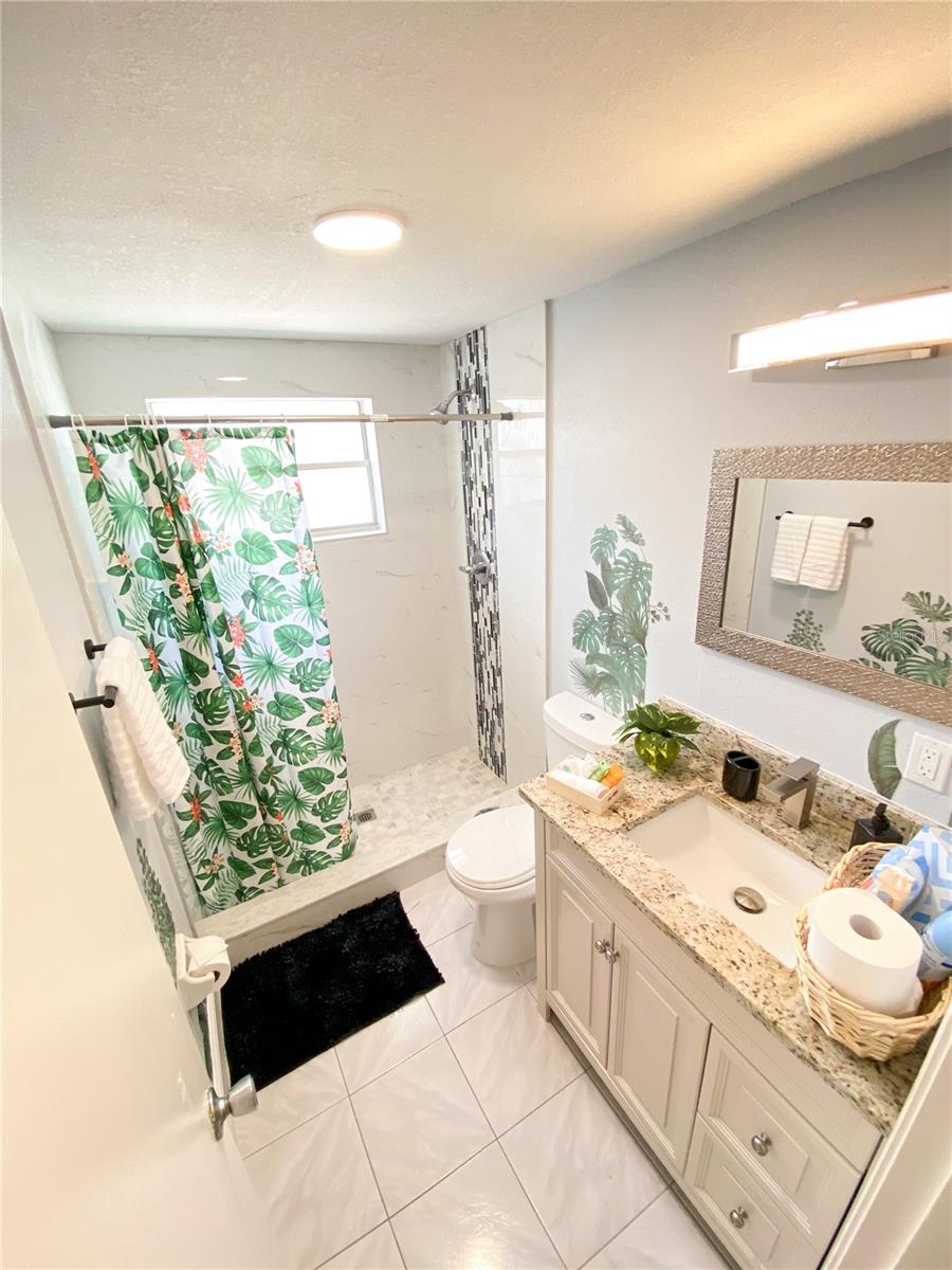 Image 13 of 68 For 7012 Center Creek Drive