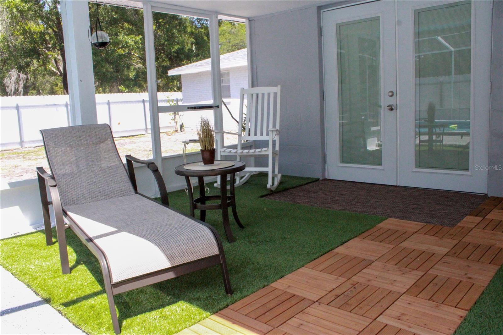 Image 18 of 68 For 7012 Center Creek Drive