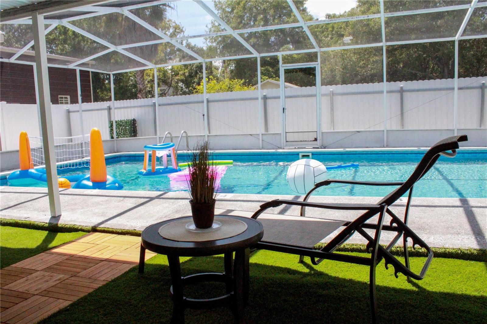 Image 20 of 68 For 7012 Center Creek Drive