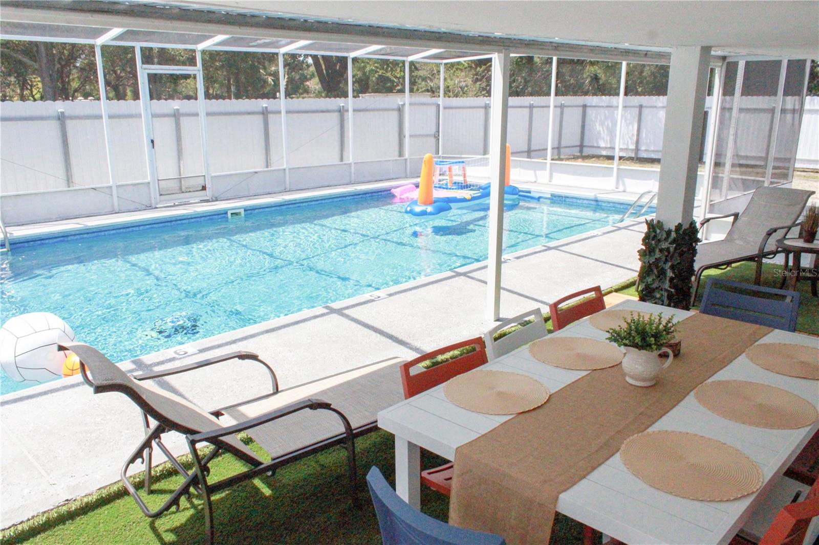 Image 26 of 68 For 7012 Center Creek Drive