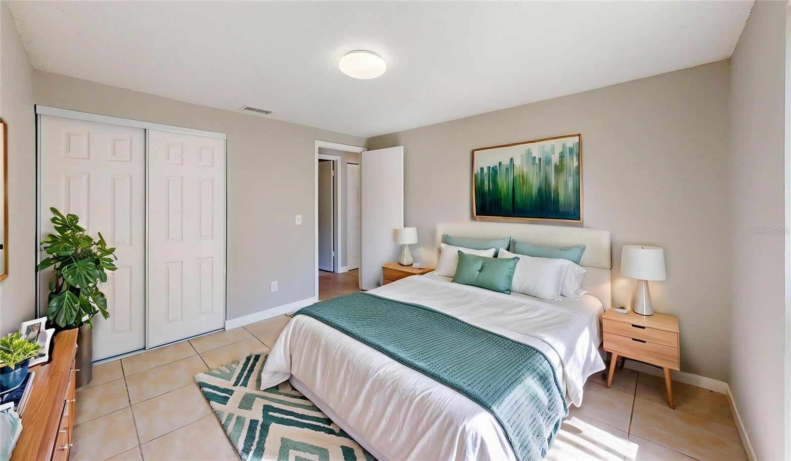 Image 14 of 32 For 16206 Sagebrush Road