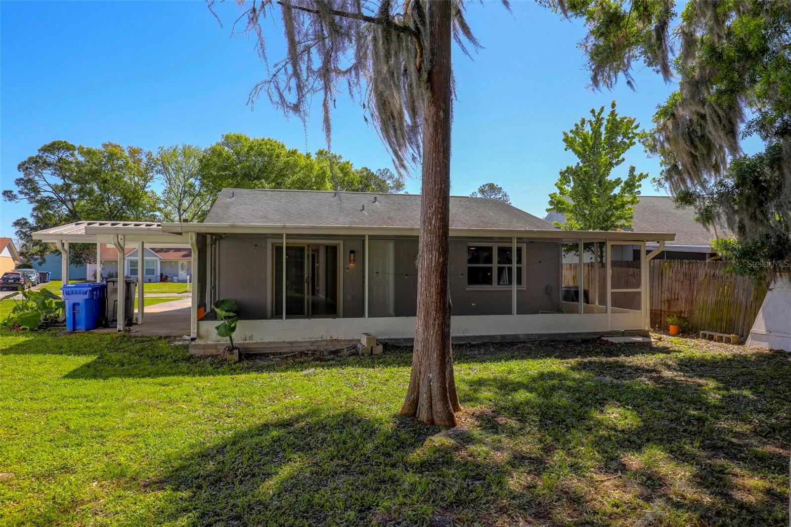 Image 27 of 32 For 16206 Sagebrush Road