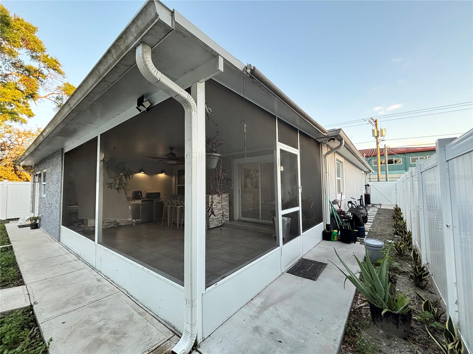 Image 17 of 18 For 1014 1-2 Okaloosa Avenue