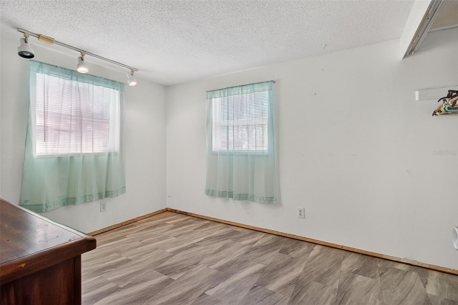 Image 18 of 41 For 5865 92nd Avenue N