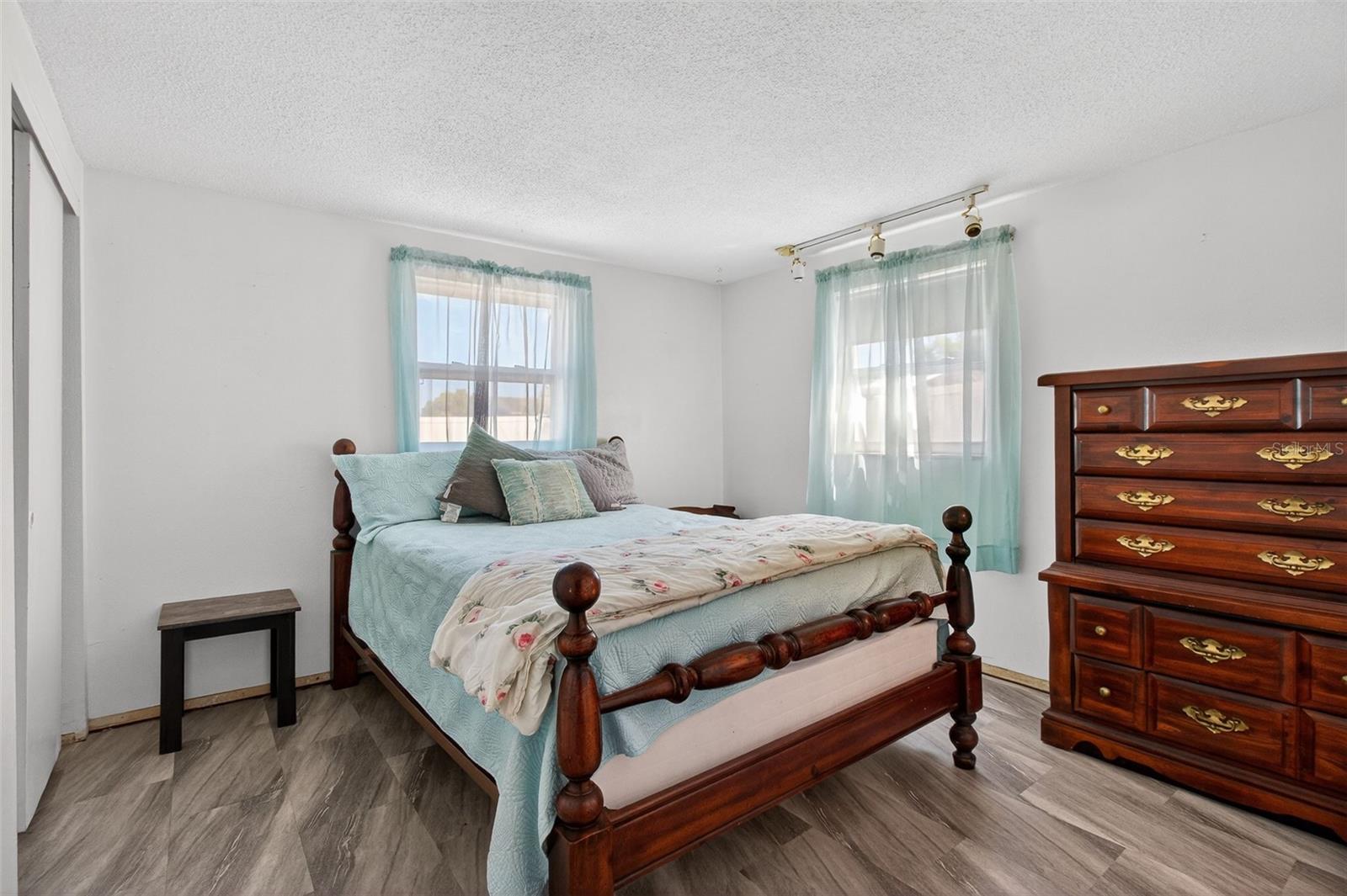 Image 20 of 41 For 5865 92nd Avenue N