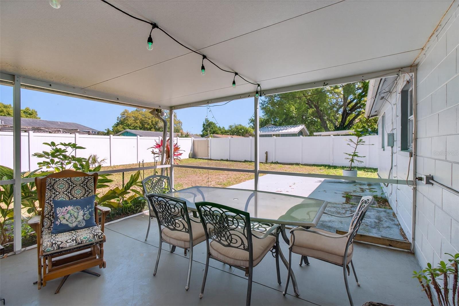 Image 26 of 41 For 5865 92nd Avenue N