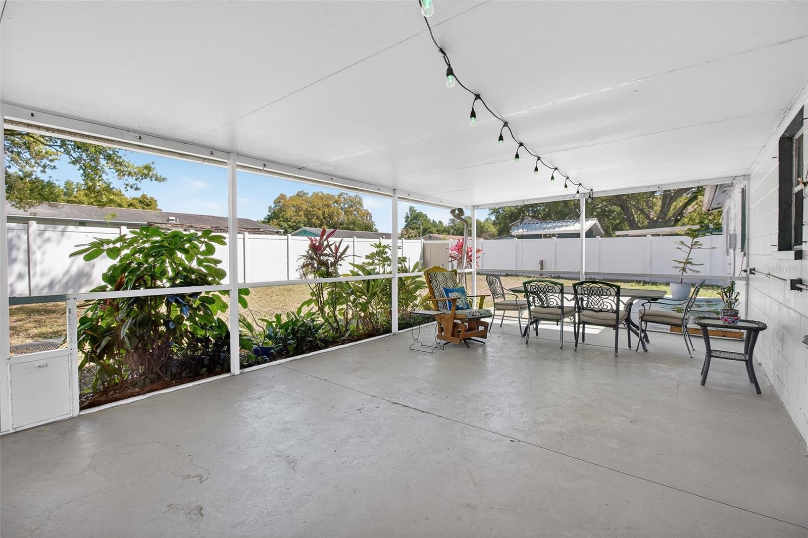 Image 28 of 41 For 5865 92nd Avenue N