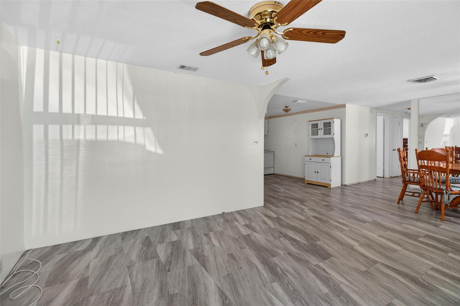 Image 6 of 41 For 5865 92nd Avenue N