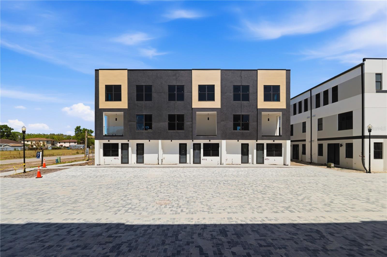 Image 17 of 24 For 4355 Fontanarosa Village Court