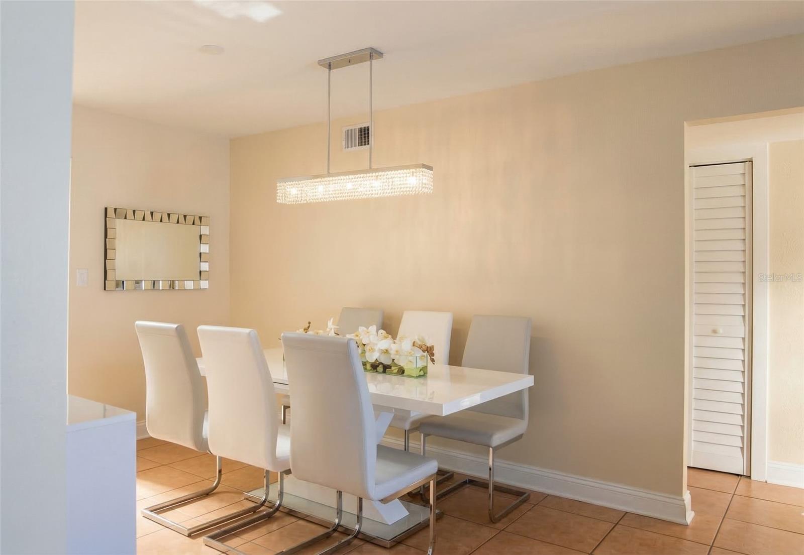 Image 2 of 9 For 7327 Abonado Road 7327