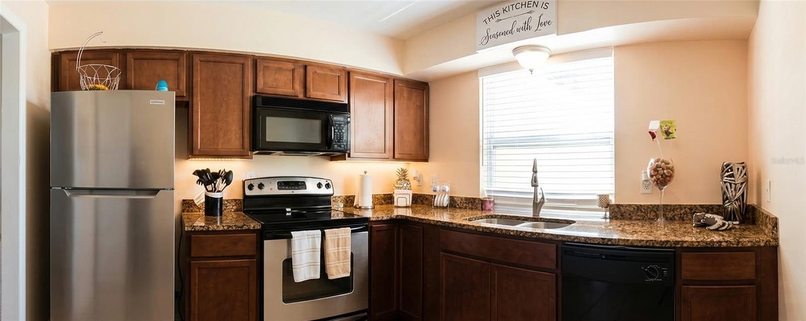 Image 4 of 9 For 7327 Abonado Road 7327