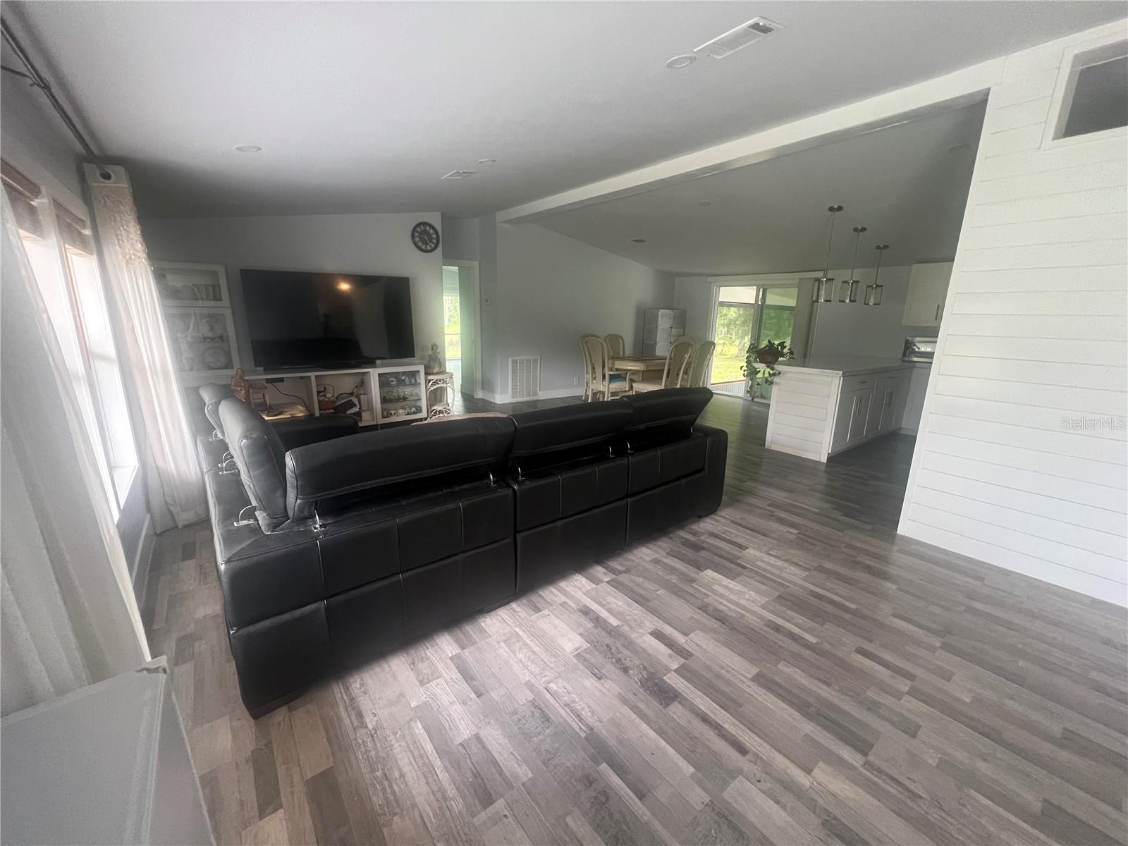 Image 5 of 43 For 5855 Jack Brack Road