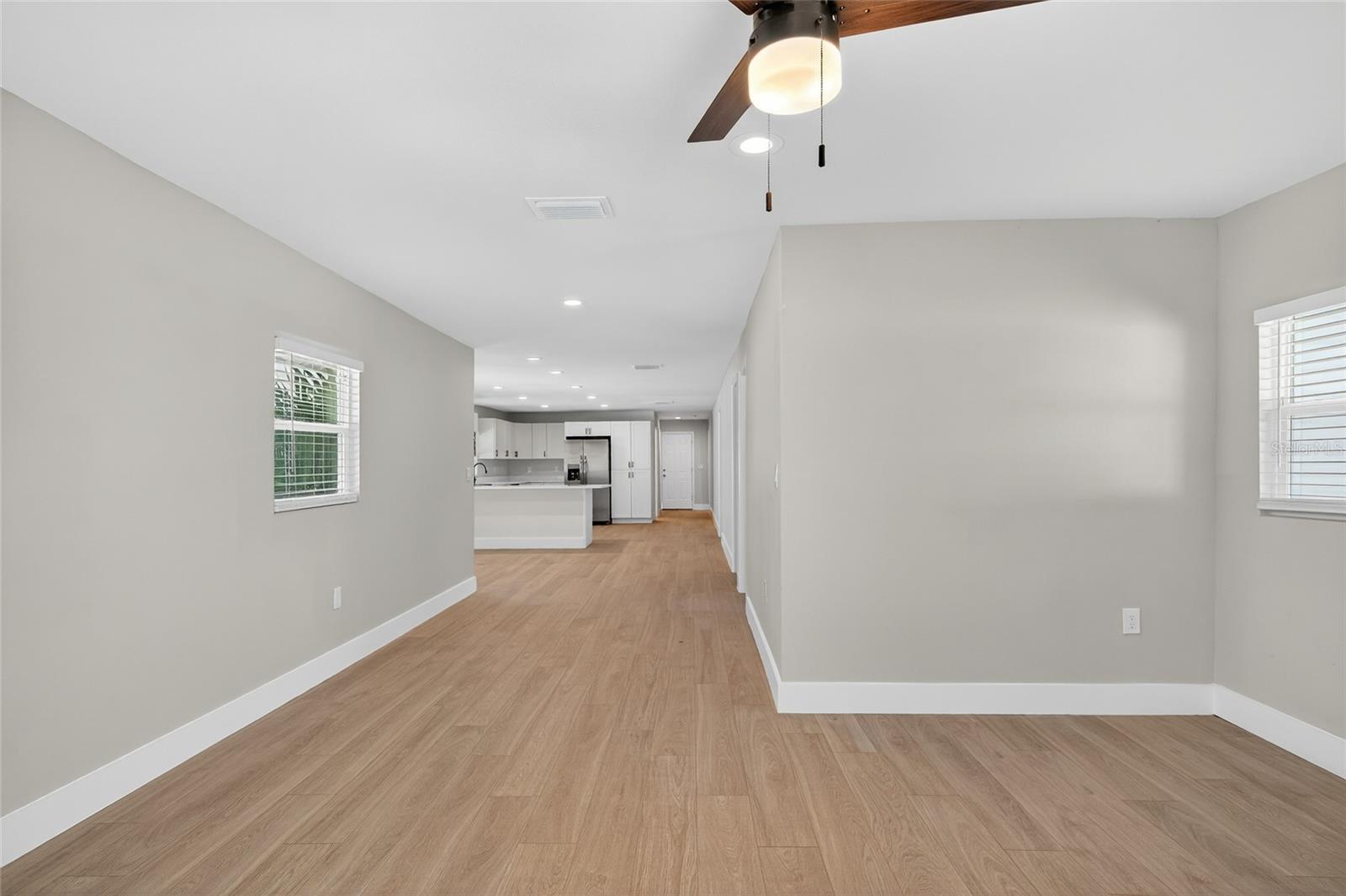 Image 13 of 25 For 4248 4th Avenue S