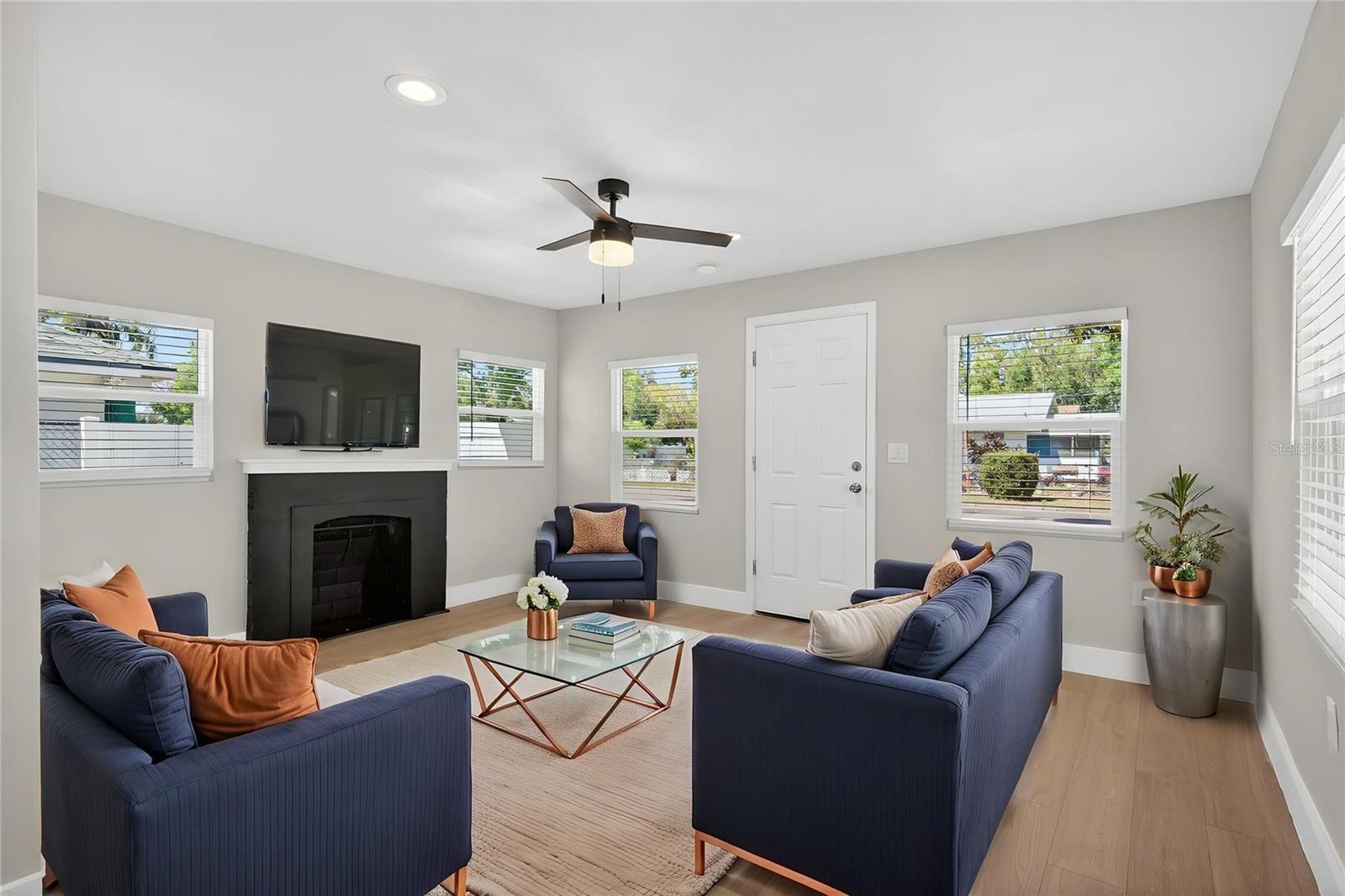 Image 2 of 25 For 4248 4th Avenue S