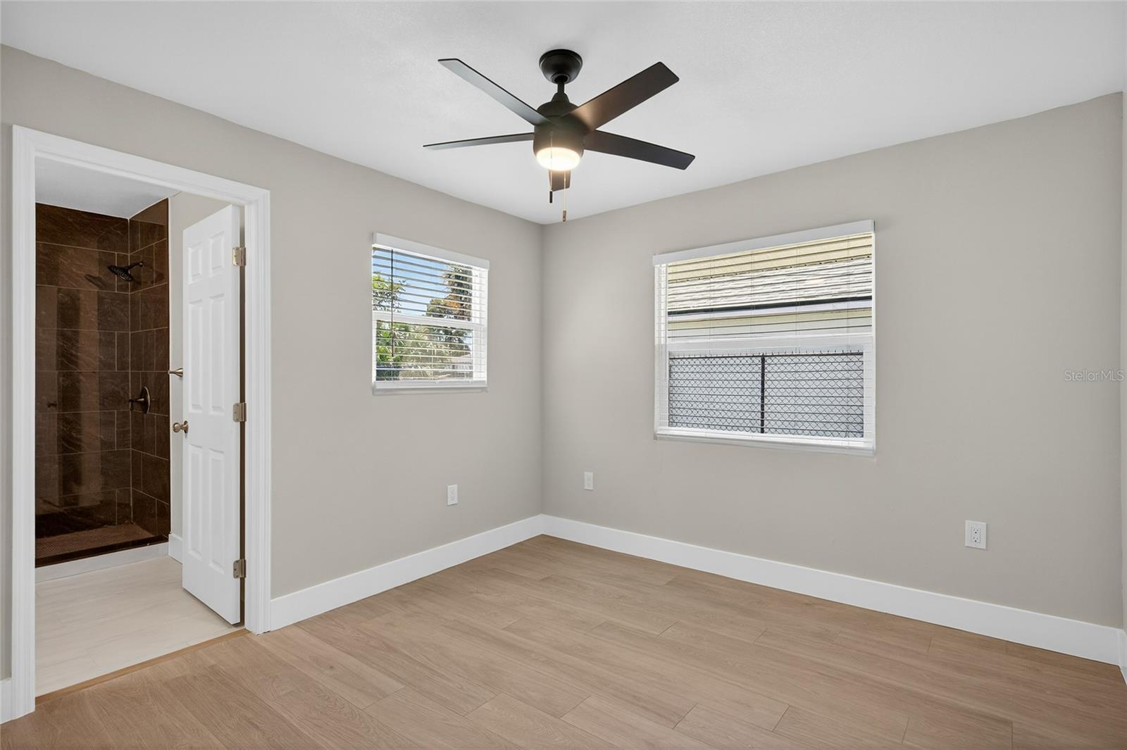 Image 7 of 25 For 4248 4th Avenue S