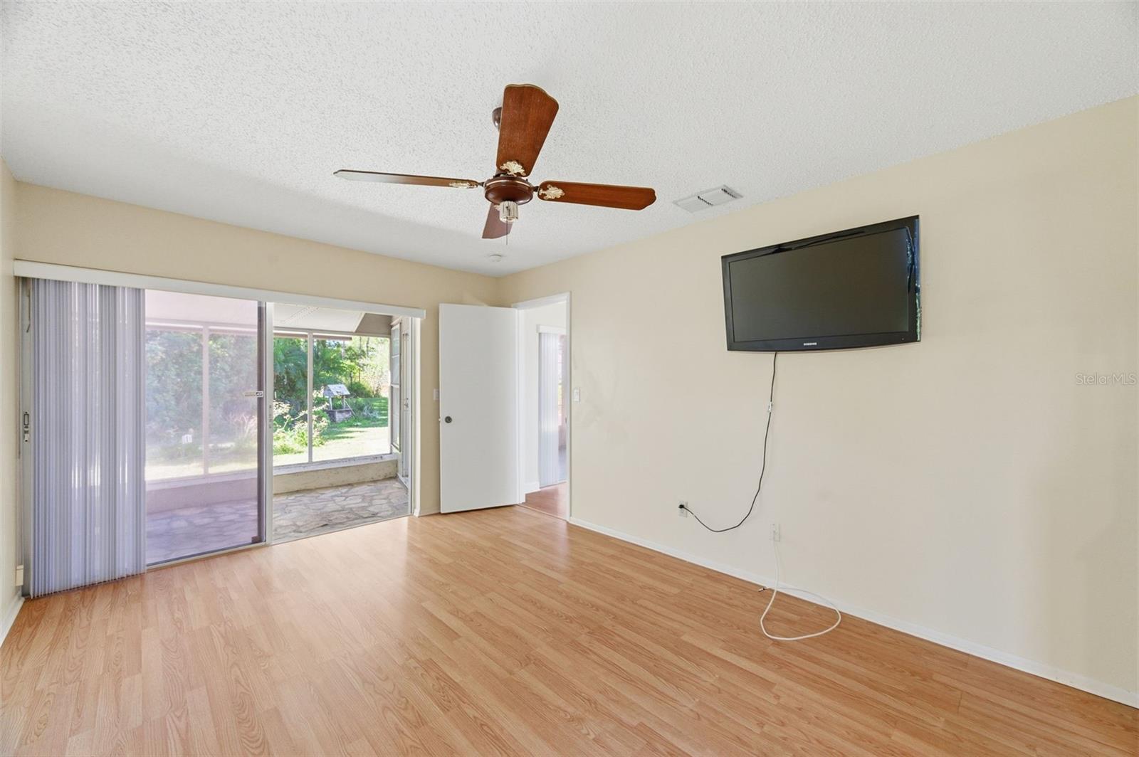 Image 10 of 40 For 2928 Macalpin Drive S