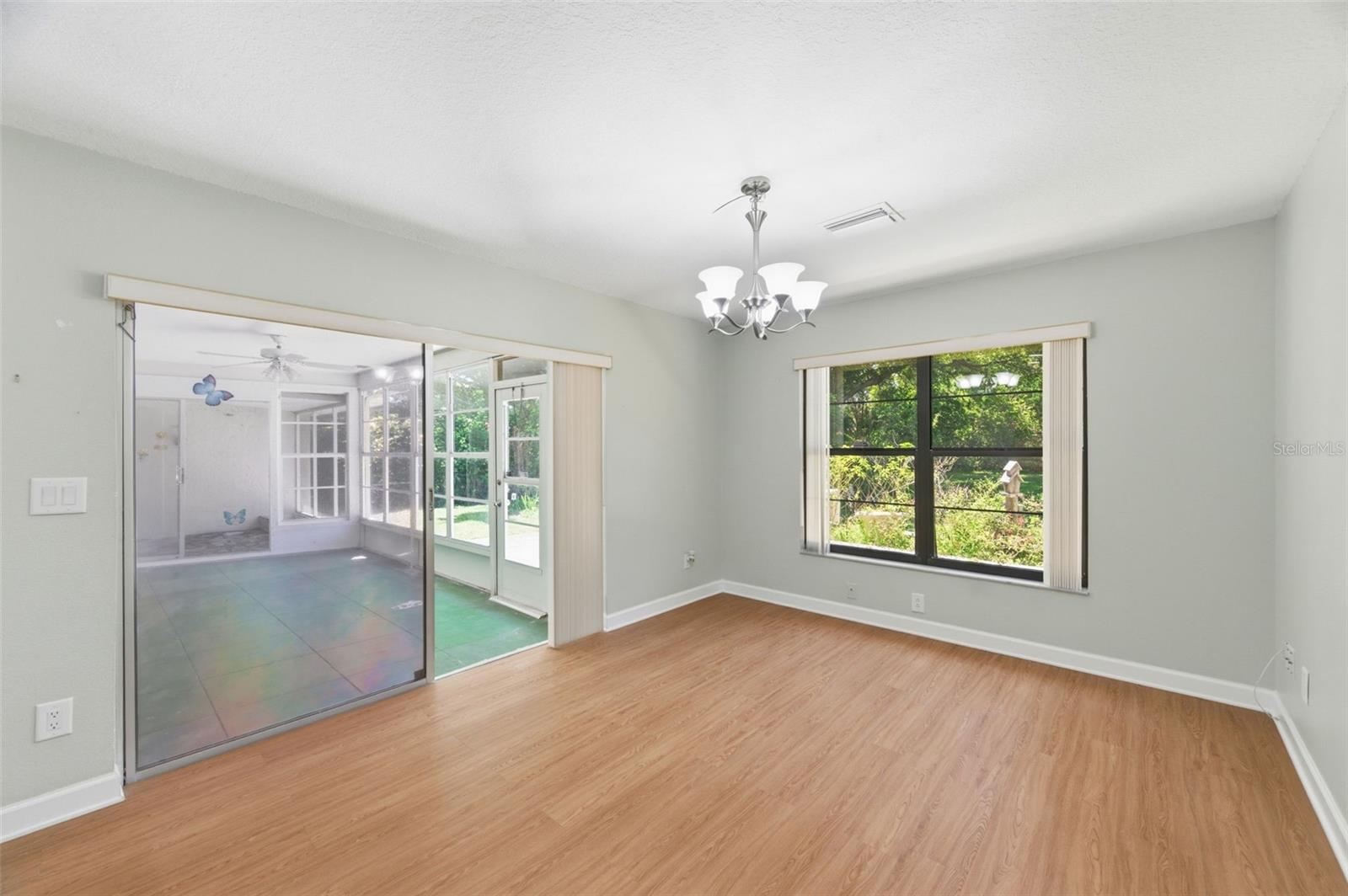 Image 19 of 40 For 2928 Macalpin Drive S