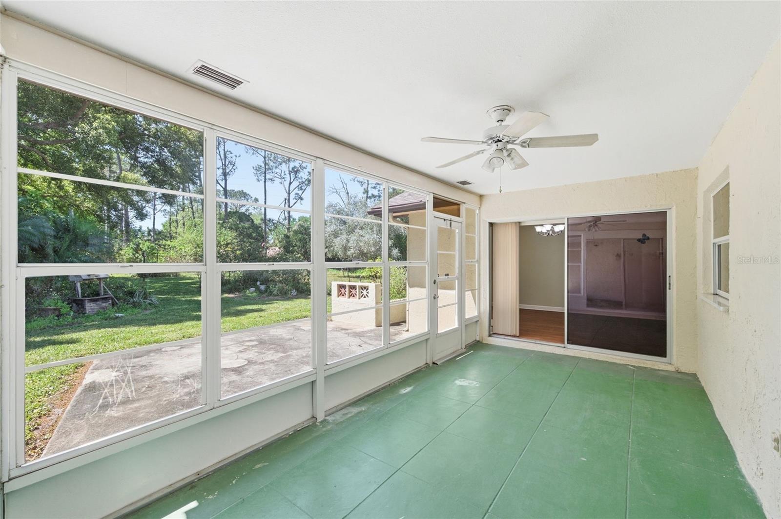 Image 29 of 40 For 2928 Macalpin Drive S