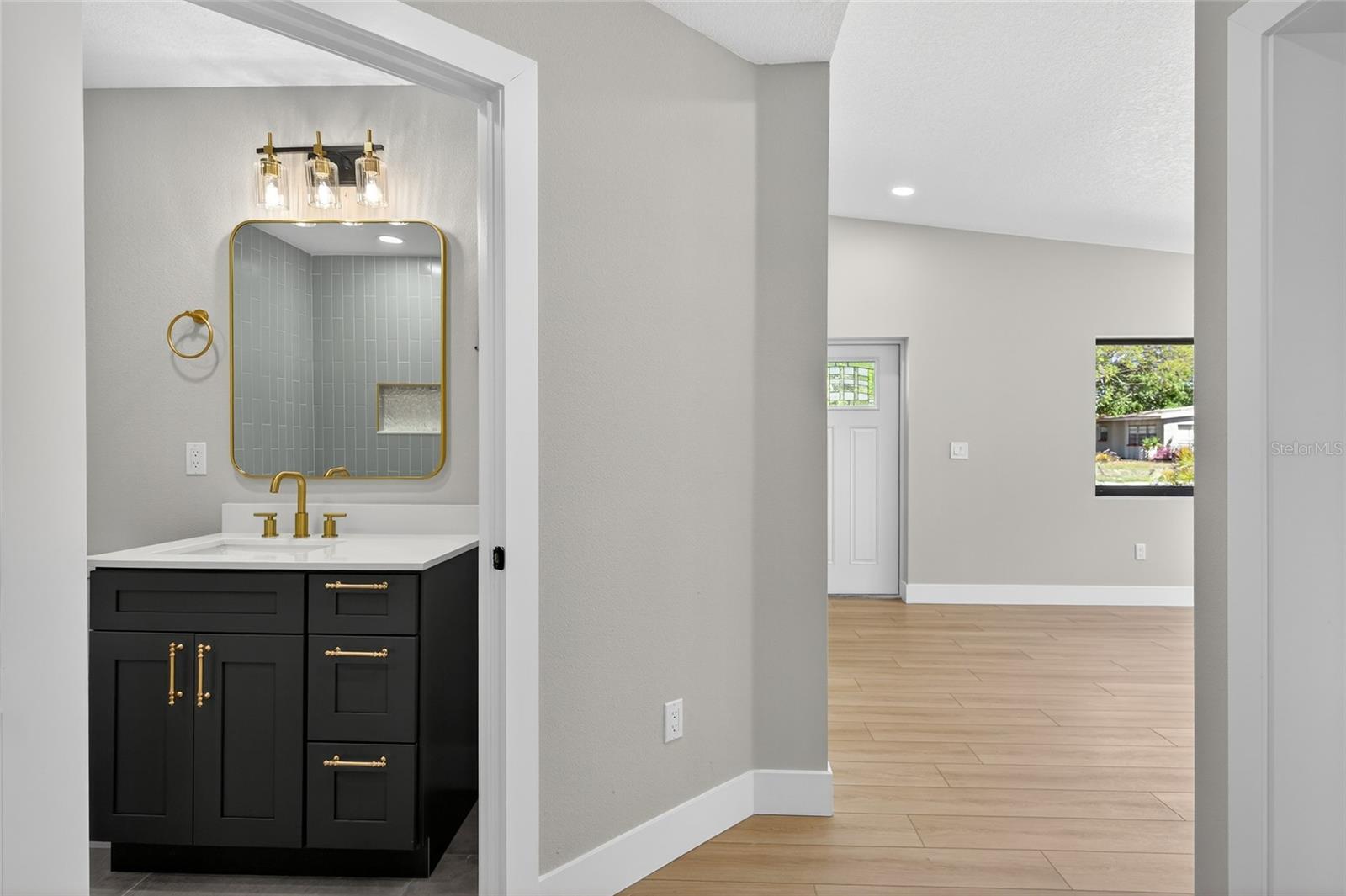 Image 11 of 39 For 3512 Mcelroy Avenue