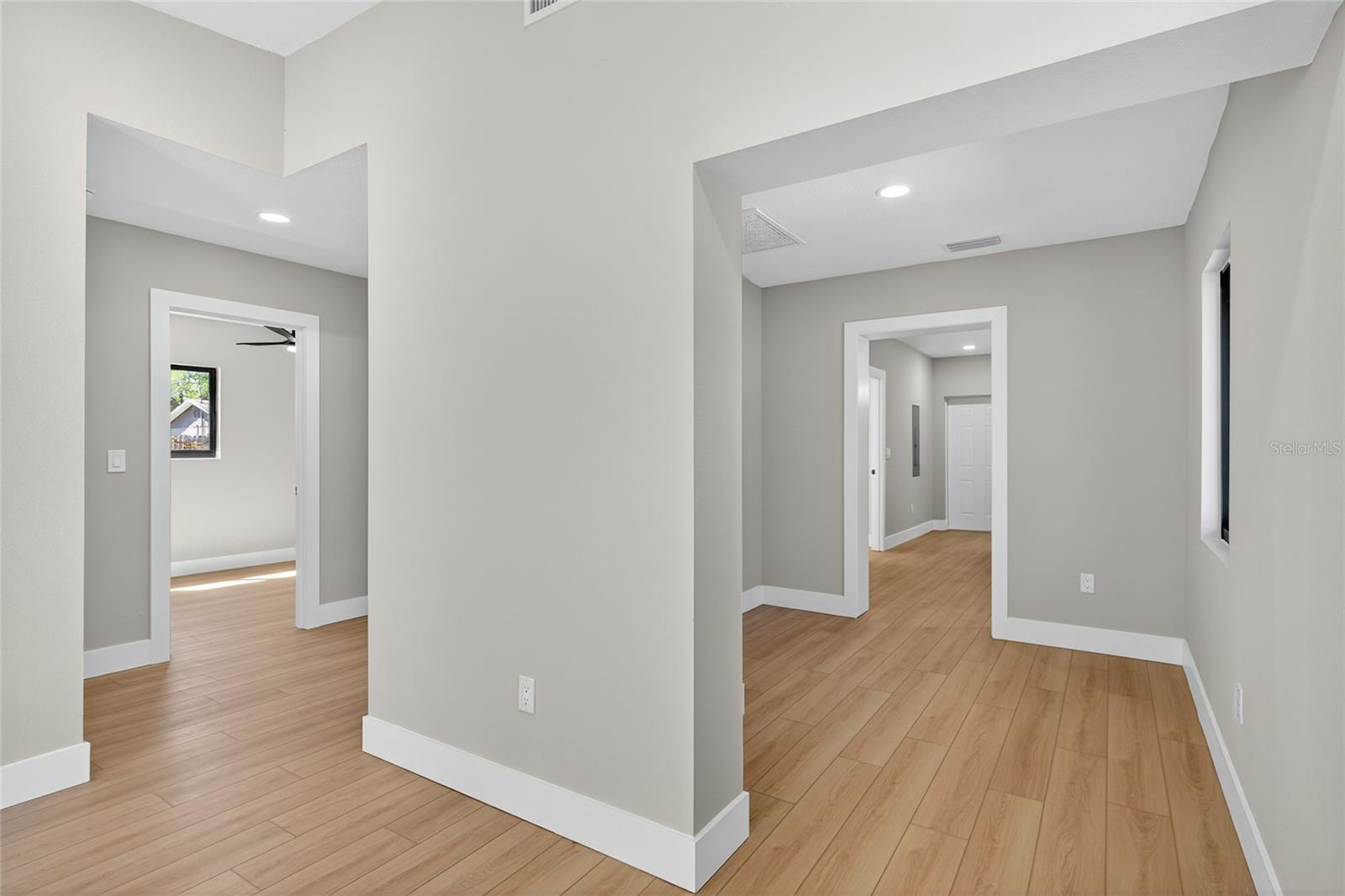 Image 17 of 39 For 3512 Mcelroy Avenue