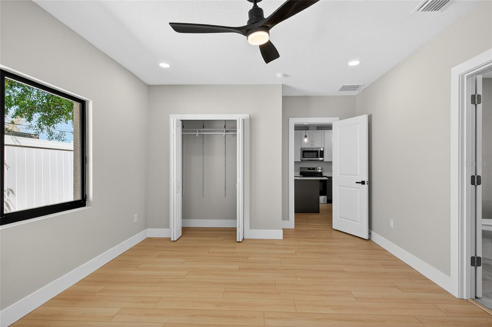 Image 26 of 39 For 3512 Mcelroy Avenue