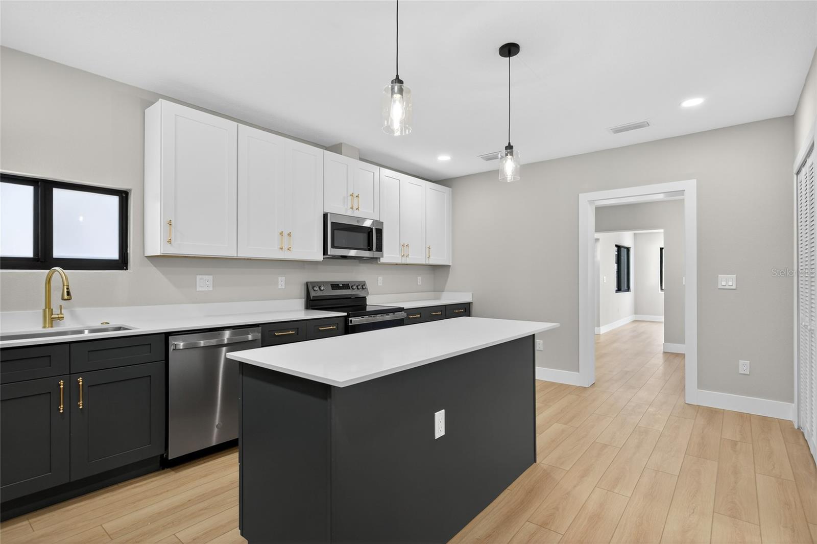 Image 28 of 39 For 3512 Mcelroy Avenue