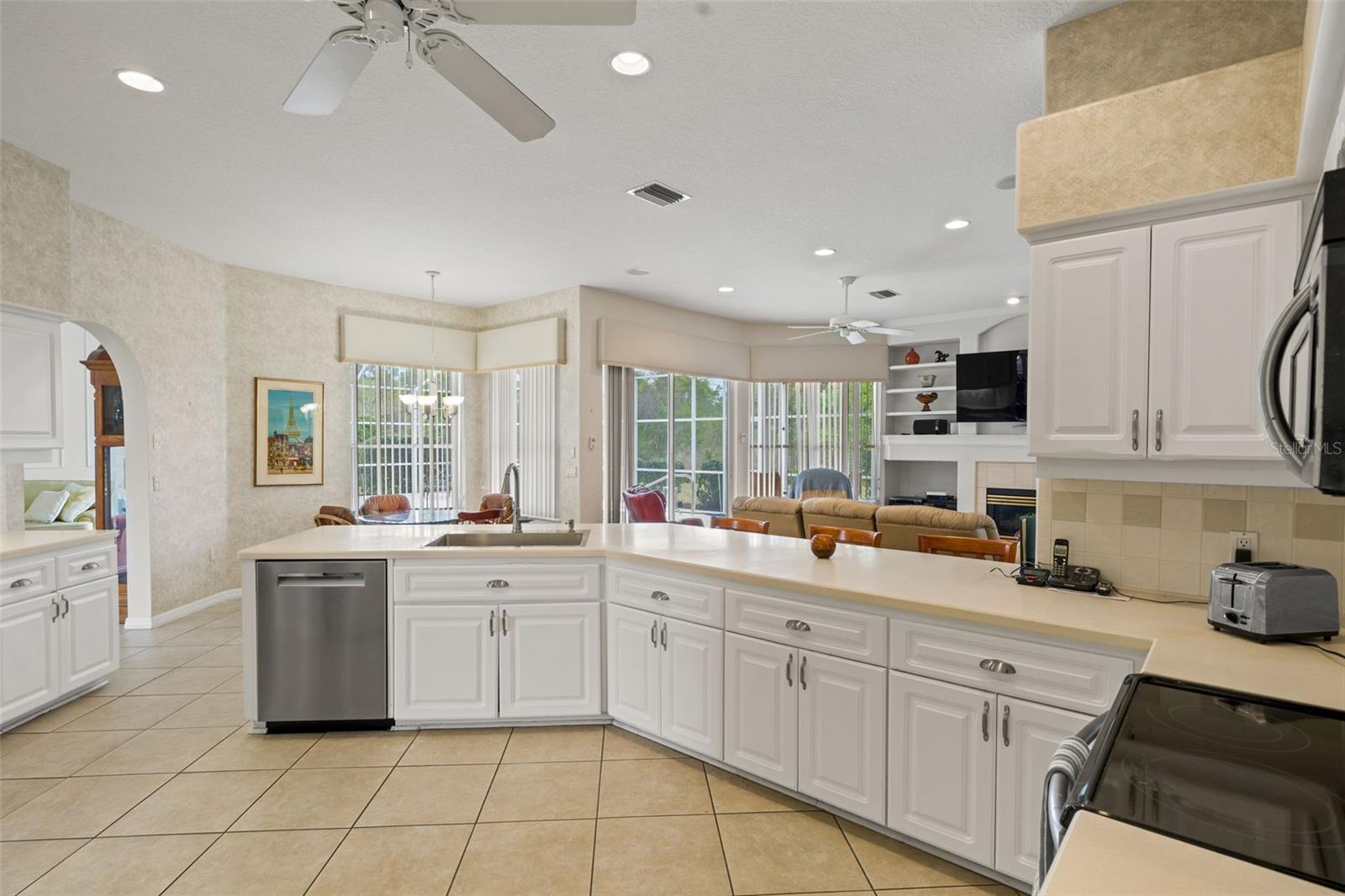 Image 11 of 61 For 8405 Maybelle Drive