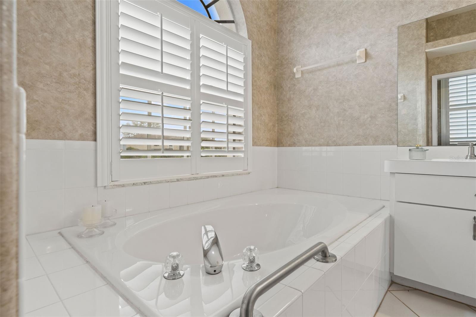 Image 32 of 61 For 8405 Maybelle Drive