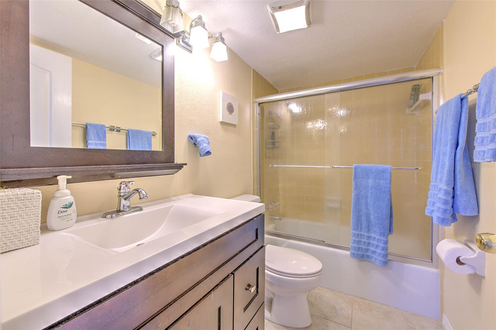 Image 23 of 46 For 1008 Apollo Beach Boulevard 201