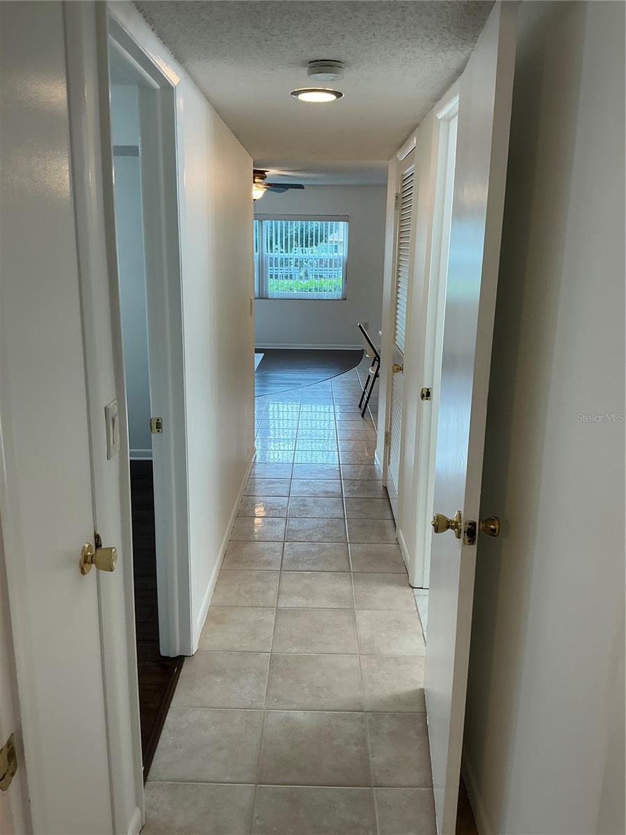 Image 11 of 21 For 2525 West Bay Drive E14