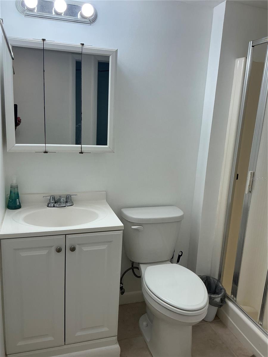 Image 15 of 21 For 2525 West Bay Drive E14