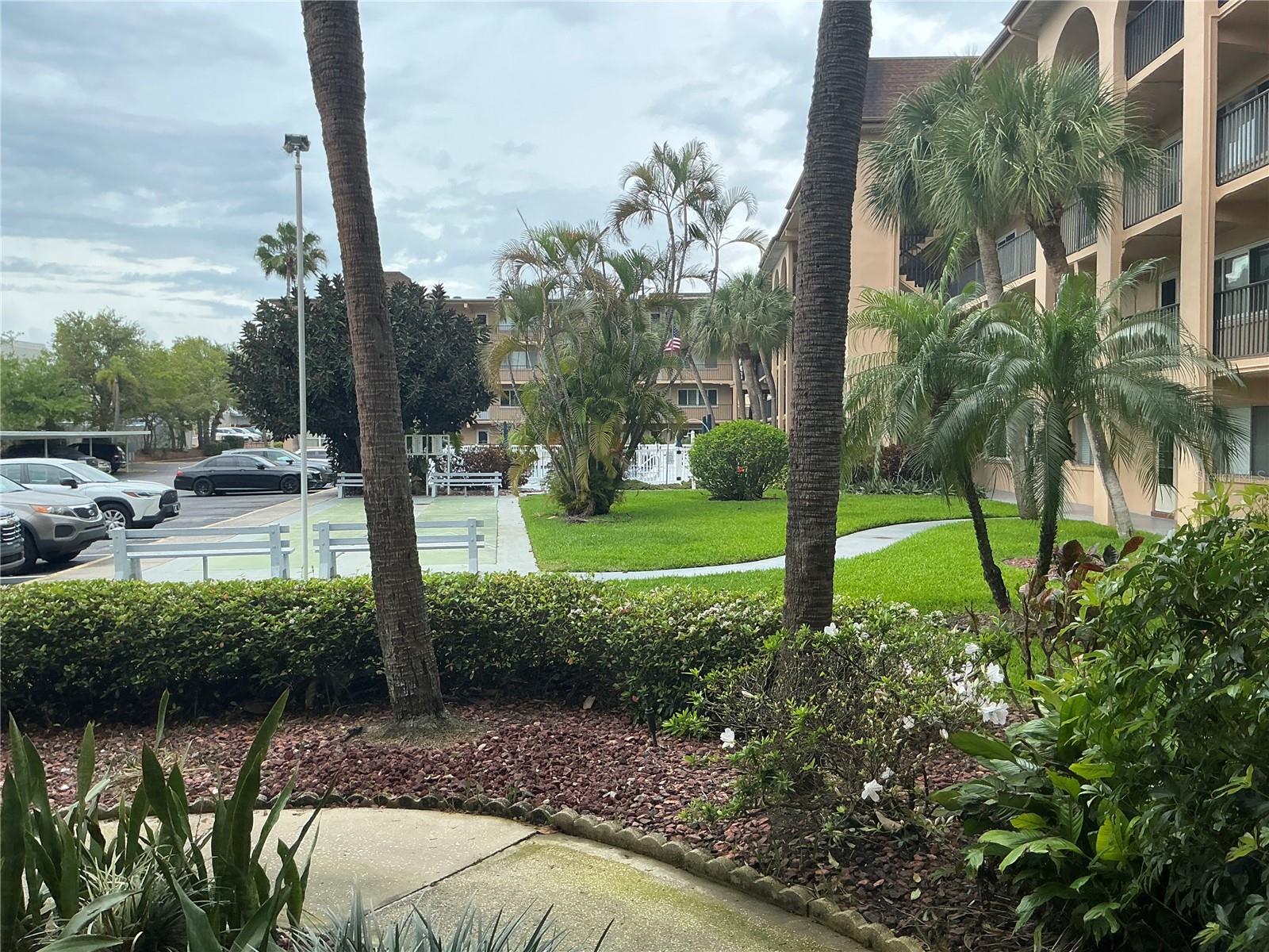 Image 21 of 21 For 2525 West Bay Drive E14