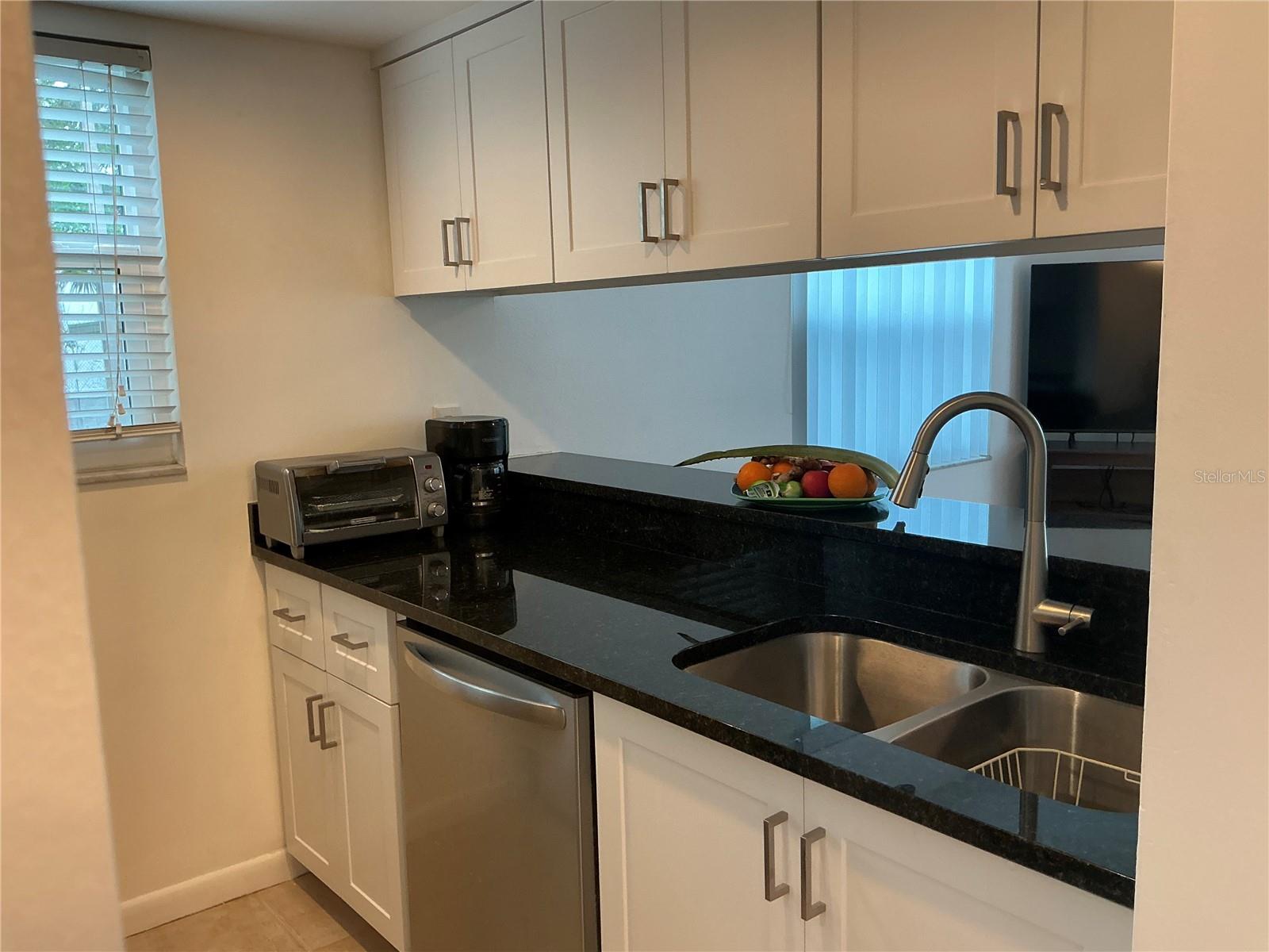 Image 6 of 21 For 2525 West Bay Drive E14