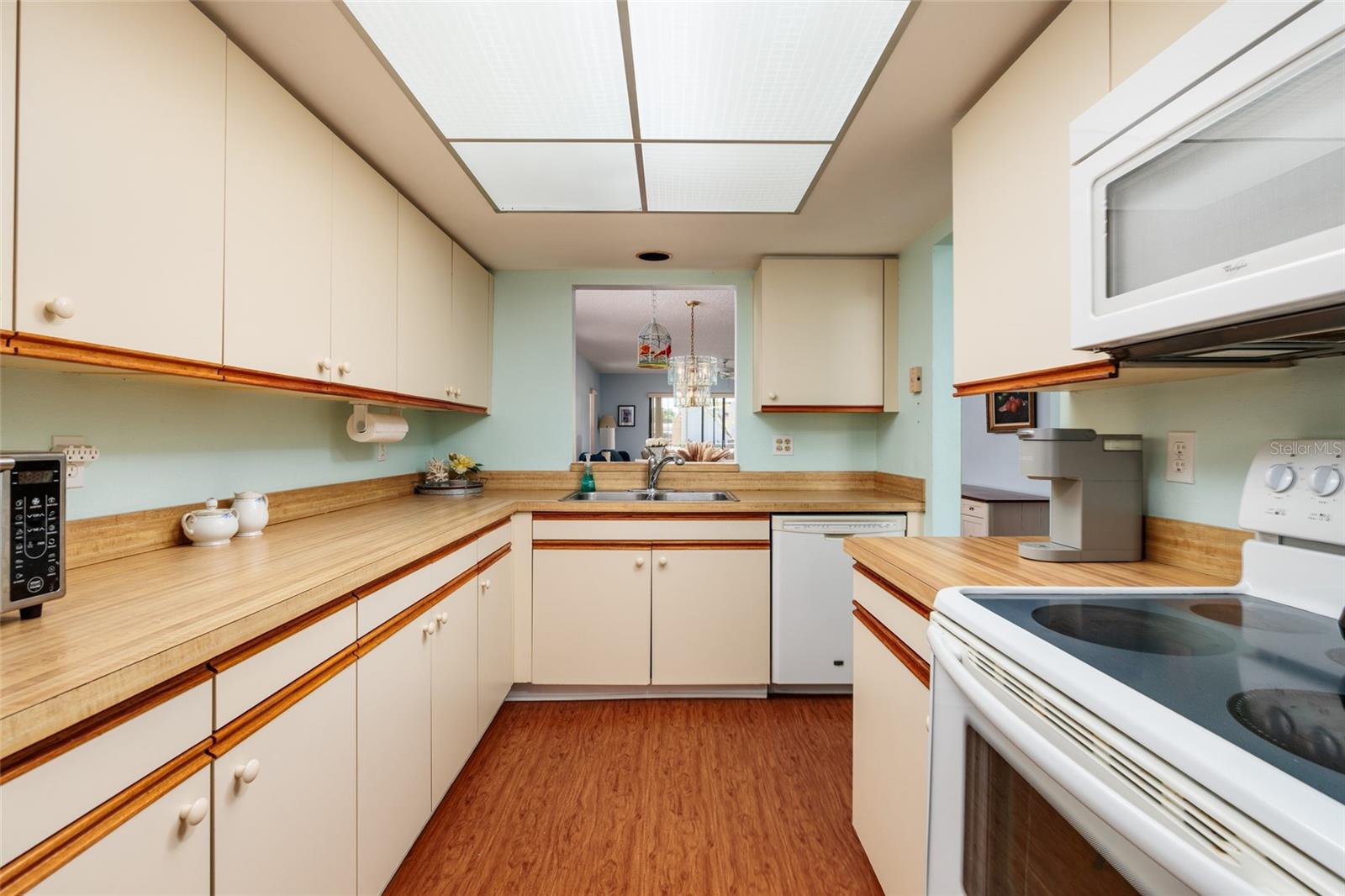 Image 8 of 51 For 1601 43rd Street N 149