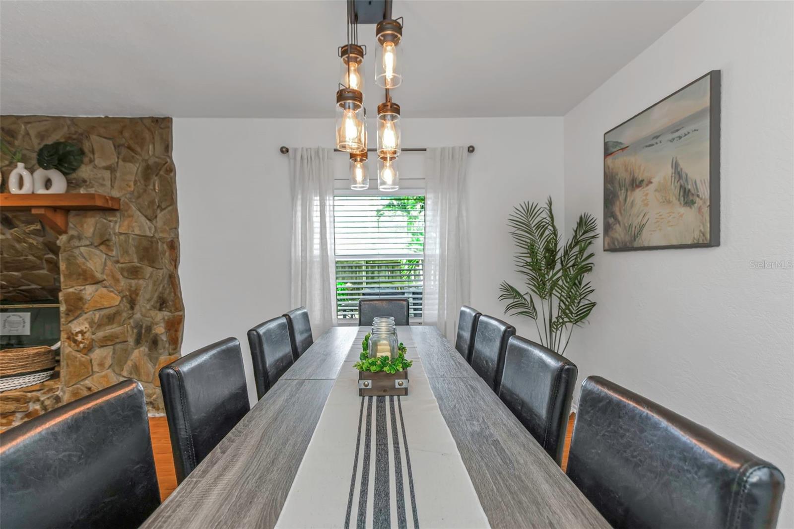 Image 11 of 93 For 11530 66th Avenue N