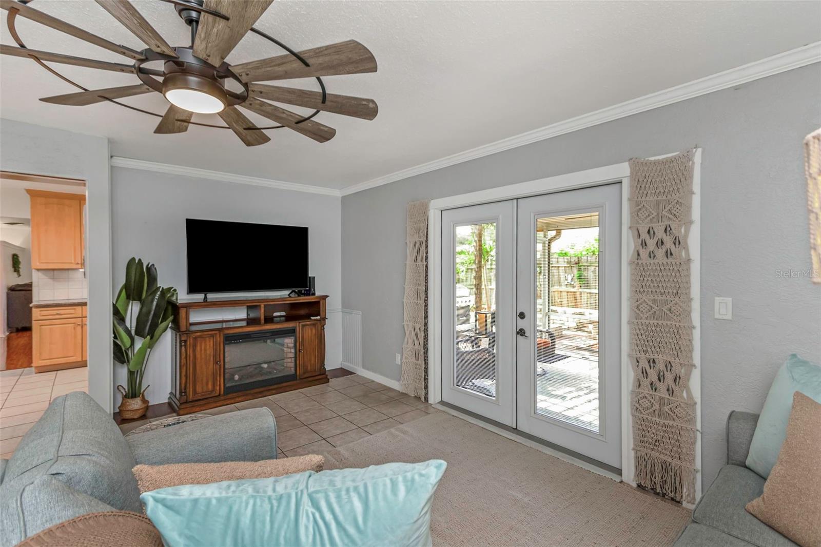 Image 17 of 93 For 11530 66th Avenue N