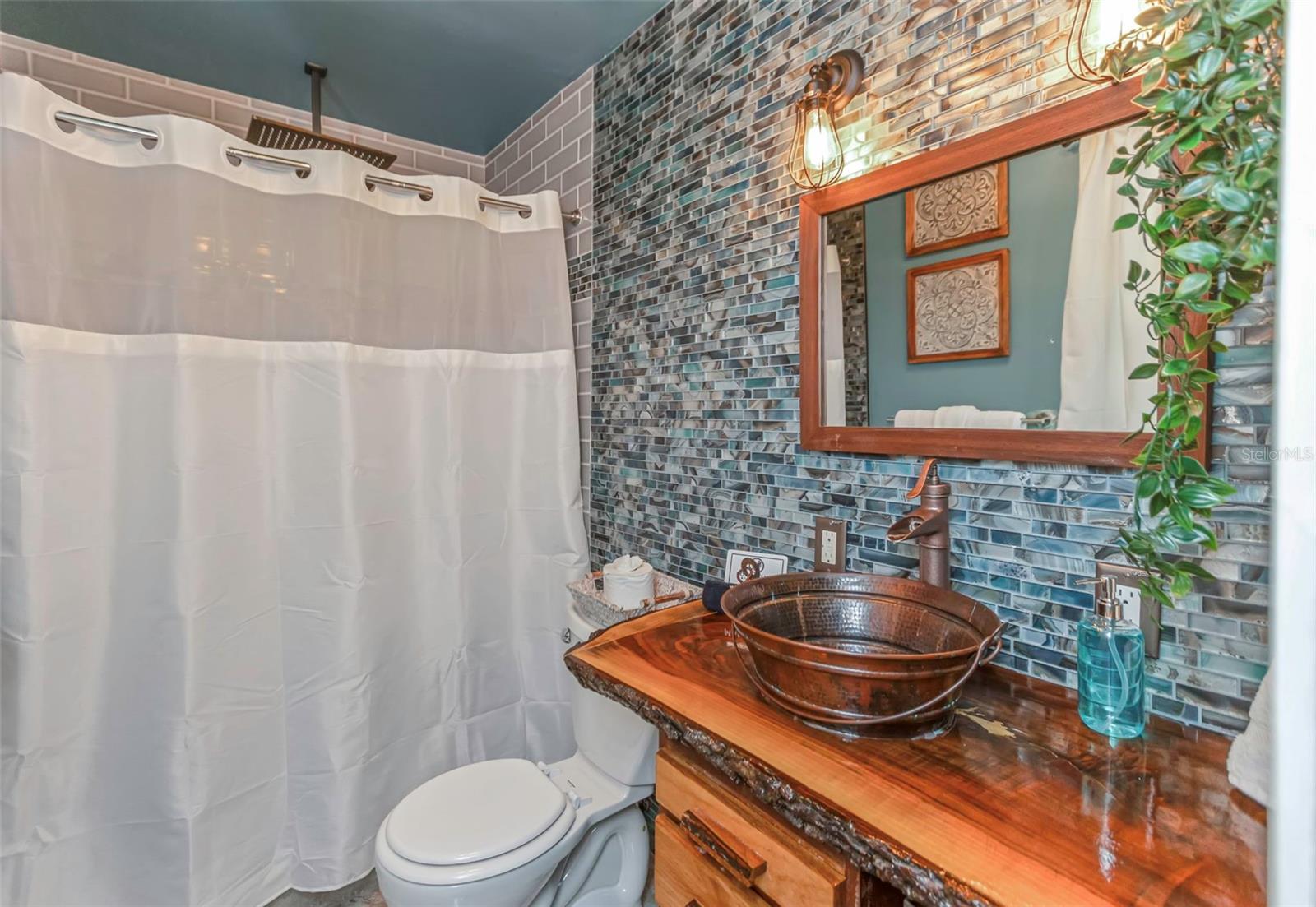 Image 25 of 93 For 11530 66th Avenue N