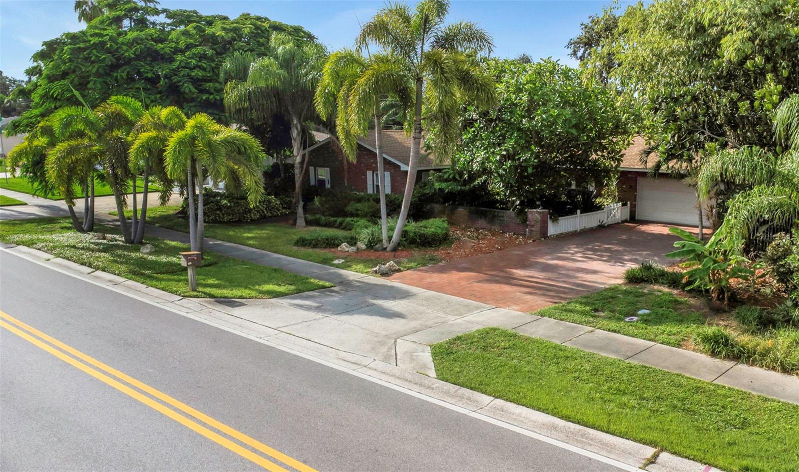 Image 74 of 93 For 11530 66th Avenue N