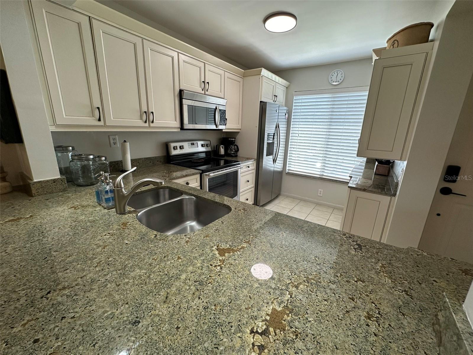 Image 9 of 19 For 6327 Palma Del Mar Boulevard S 219