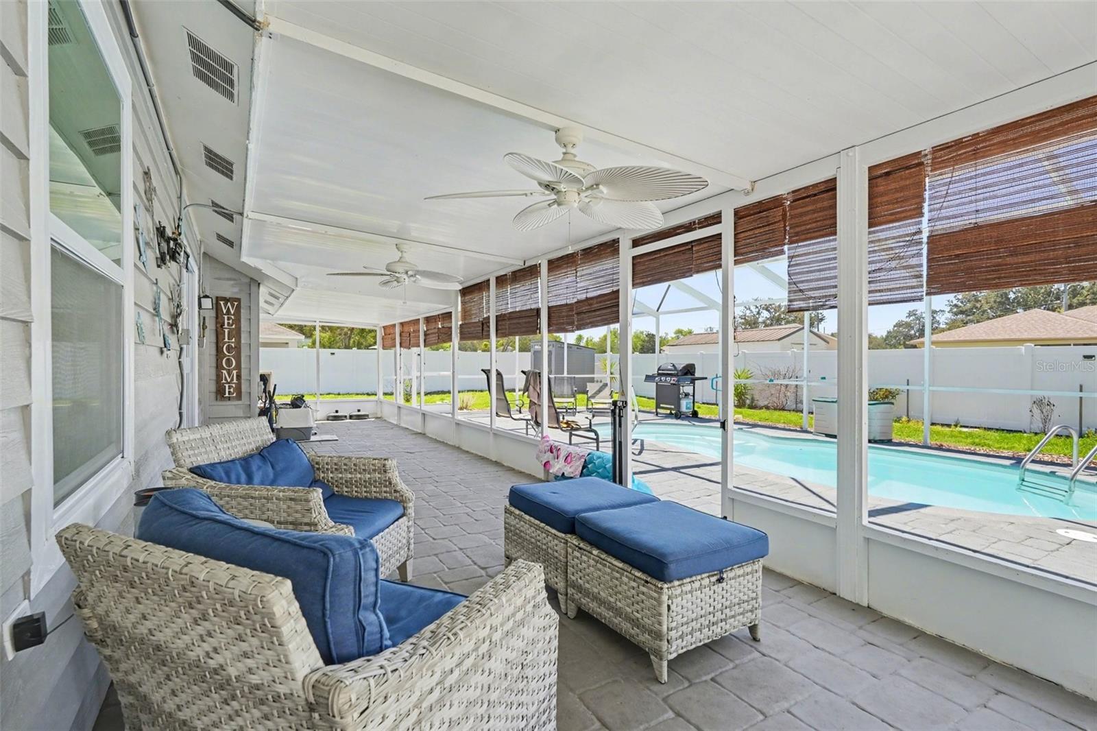 Listing photo id 15 for 7547 Landmark Drive