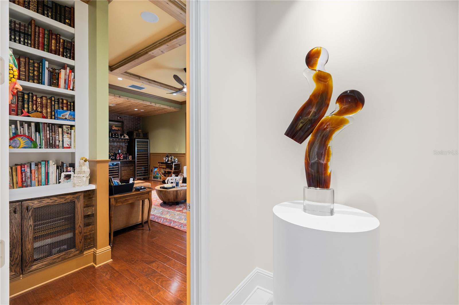 Image 13 of 30 For 1 Palm Terrace 604